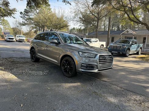 Used 2018 Audi Q7 3.0T Prestige image 3