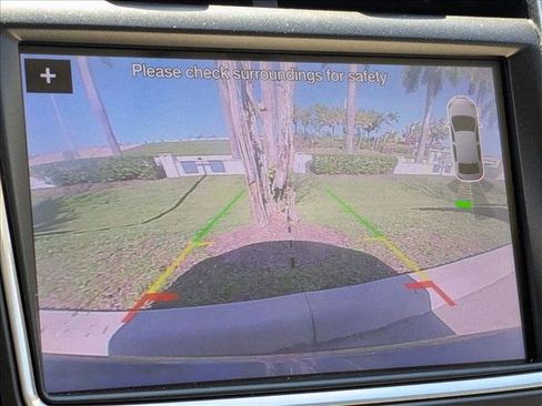 Used 2019 Lincoln Nautilus FWD image 12