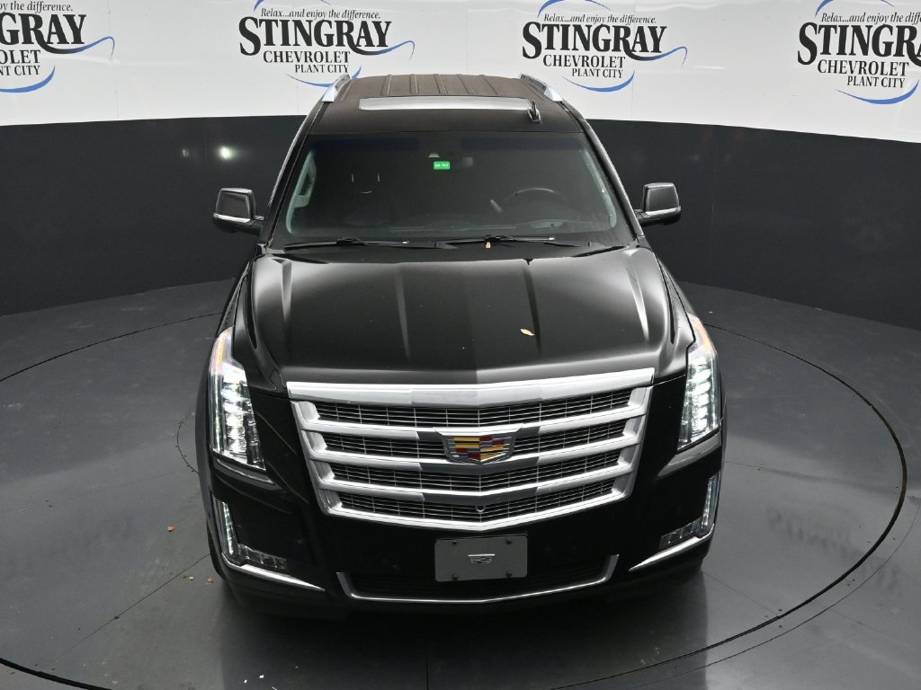 Used 2017 Cadillac Escalade Luxury AWD/4WD image 19