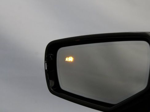 Used 2025 Cadillac CT5 V w/ Technology Package image 33