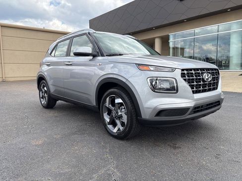 New 2026 Hyundai Venue SEL image 3