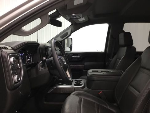Used 2022 GMC Sierra 2500 Denali image 6
