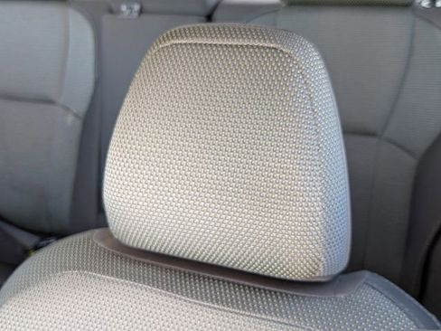 Used 2024 Subaru Crosstrek 2.0i Premium image 15