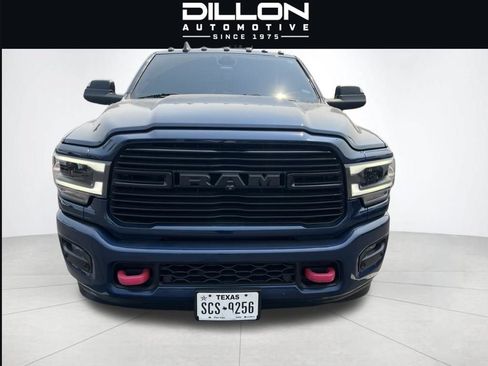 Used 2022 RAM 2500 Laramie w/ Night Edition AWD/4WD image 2