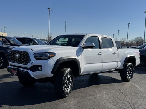 Used 2020 Toyota Tacoma TRD Off-Road image 15