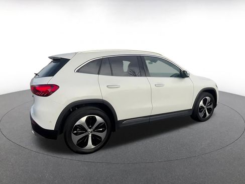 Used 2025 Mercedes-Benz GLA 250 4MATIC image 15