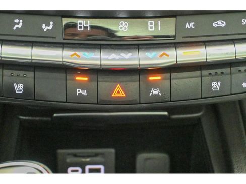 Used 2023 Cadillac XT4 Premium Luxury image 46