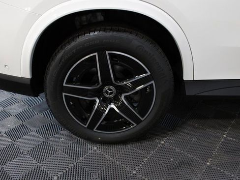 New 2025 Mercedes-Benz GLC 350e 4MATIC image 11