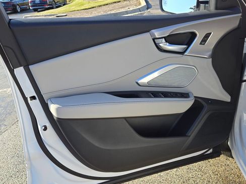 Used 2025 Acura RDX w/ Technology Package image 26