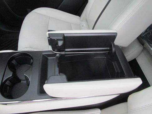 Used 2024 MAZDA CX-90 3.3 Turbo S w/ Premium Plus AWD/4WD image 11