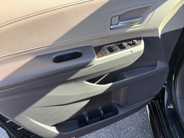 Certified 2022 Toyota Sienna XLE FWD image 13