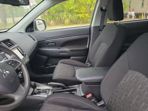Used 2024 Mitsubishi Outlander Sport ES AWD/4WD image 13