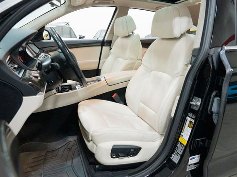 Used 2015 BMW 535i Gran Turismo xDrive image 15