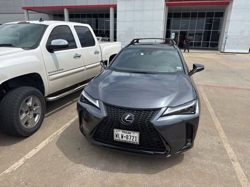 Used 2024 Lexus UX 250h F Sport AWD/4WD image 2