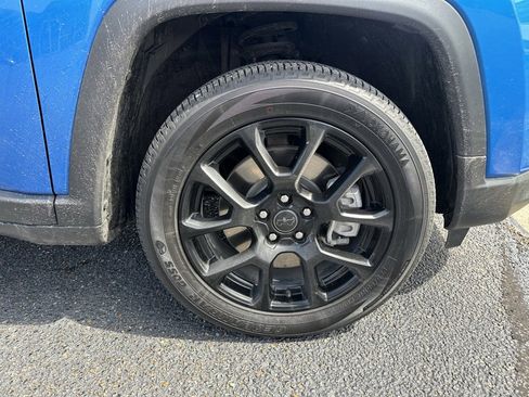 Used 2025 Jeep Compass Latitude w/ Altitude Special Edition image 25