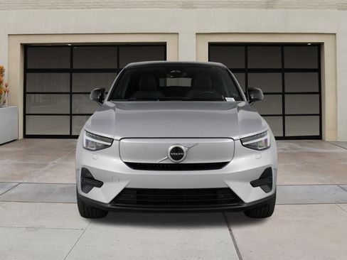 Certified 2023 Volvo C40 Recharge Core w/ Climate Package image 6