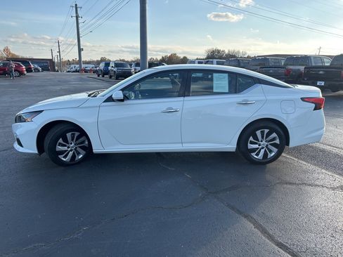 Used 2022 Nissan Altima 2.5 S image 4
