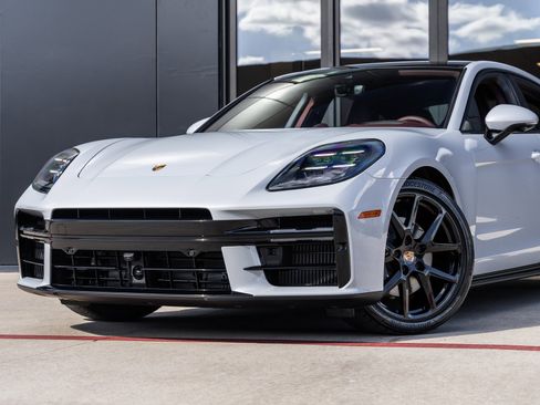 New 2026 Porsche Panamera image 7