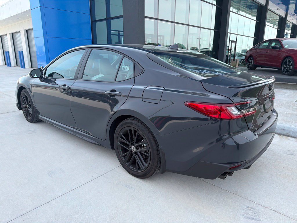 Used 2026 Toyota Camry SE w/ Multimedia Upgrade Package FWD image 7
