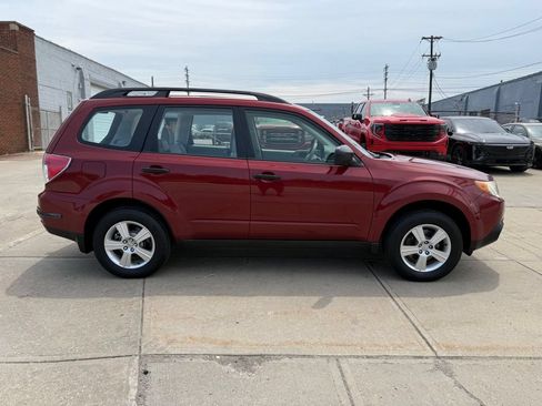 Used 2012 Subaru Forester 2.5X AWD/4WD image 5