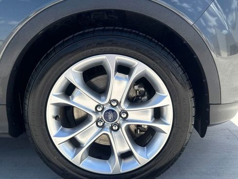 Used 2015 Ford Escape Titanium FWD image 27