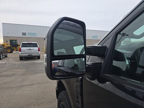 Used 2024 Ford F250 Lariat w/ Lariat Ultimate Package image 6