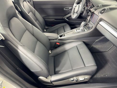 Certified 2024 Porsche 718 Cayman Style Edition Coupe image 29