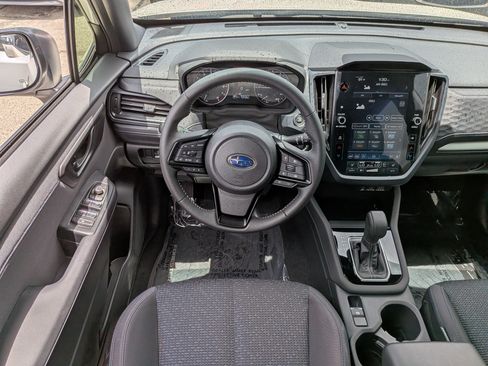 Used 2025 Subaru Forester Premium AWD/4WD image 16