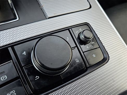 Used 2024 MAZDA CX-90 3.3 Turbo w/ Preferred Plus image 19