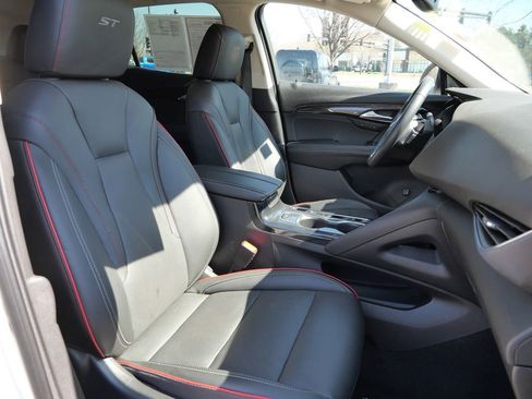 Used 2022 Buick Envision Essence w/ Sport Touring Package AWD/4WD image 18