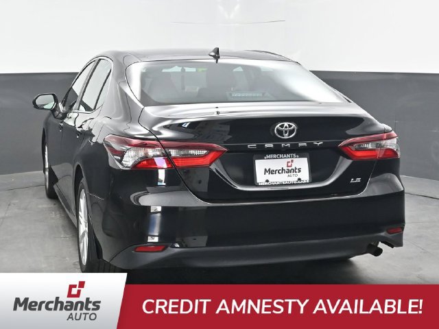 Used 2024 Toyota Camry LE FWD image 5