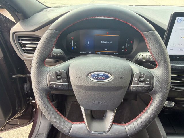 Used 2023 Ford Escape ST-Line w/ Tech Pack #1 AWD/4WD image 23