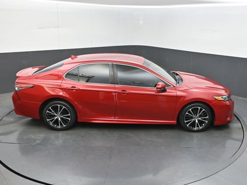 Used 2019 Toyota Camry SE w/ Convenience Package FWD image 36