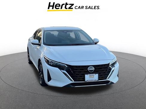 Used 2025 Nissan Sentra SV image 1