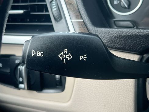 Used 2017 BMW 330i xDrive Sedan image 28