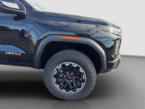 New 2026 GMC Canyon AT4 image 23