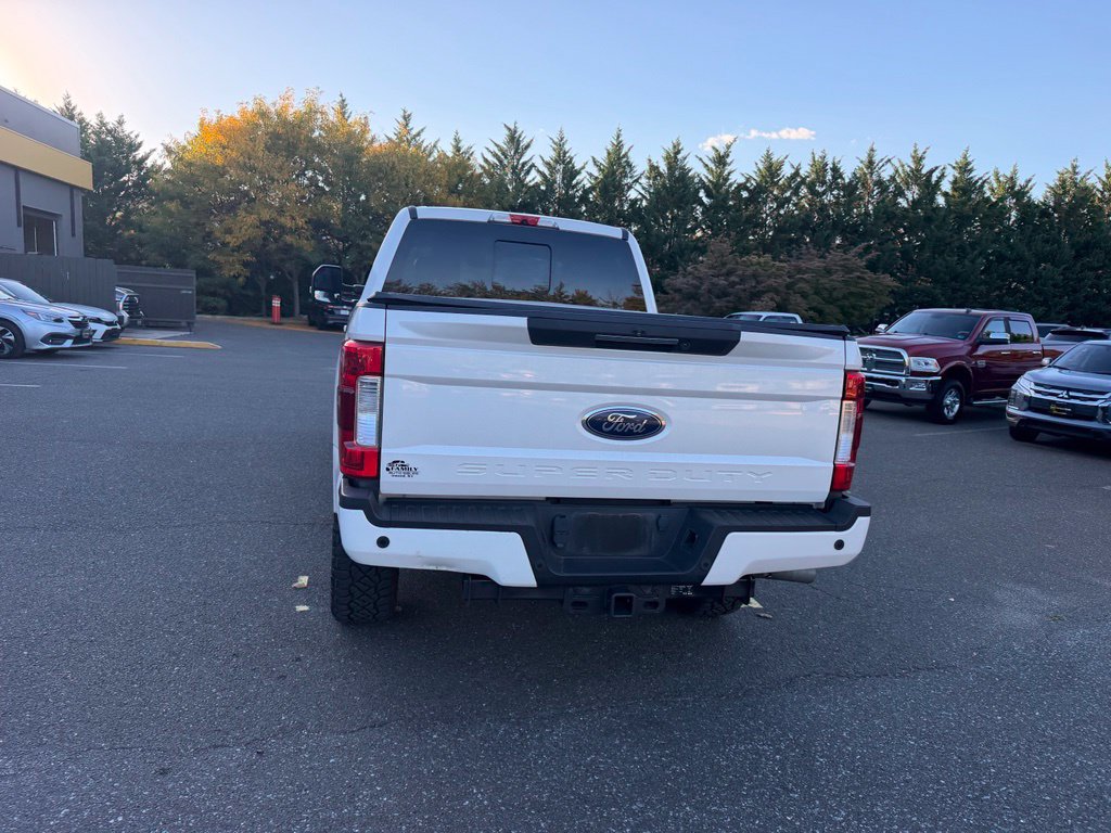 Used 2019 Ford F250 Lariat w/ Lariat Ultimate Package AWD/4WD image 6