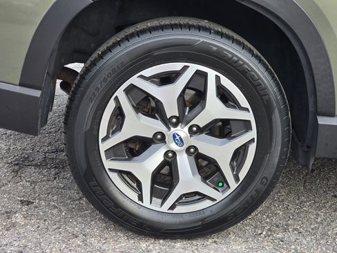 Used 2021 Subaru Forester Premium image 22