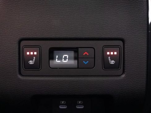 New 2025 Mitsubishi Outlander AWD image 9