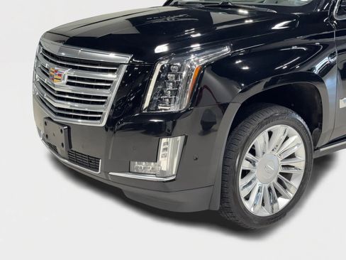 Used 2019 Cadillac Escalade Platinum image 7