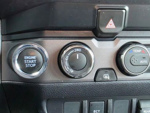 Used 2023 Toyota Tacoma TRD Off-Road AWD/4WD image 25