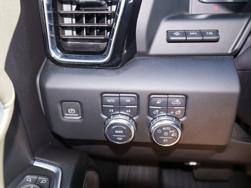 Certified 2024 GMC Sierra 1500 Denali w/ Denali Reserve Package AWD/4WD image 26