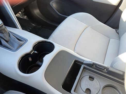 Certified 2021 Toyota Venza LE image 33