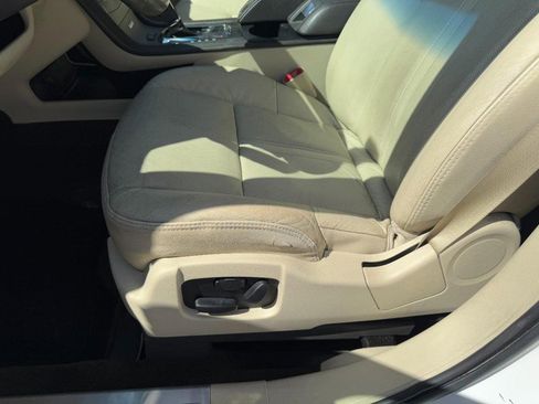 Used 2014 Lincoln MKT AWD w/ Equipment Group 201A image 26