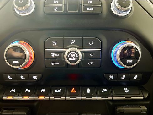 Used 2020 GMC Sierra 1500 AT4 w/ AT4 Premium Package image 12