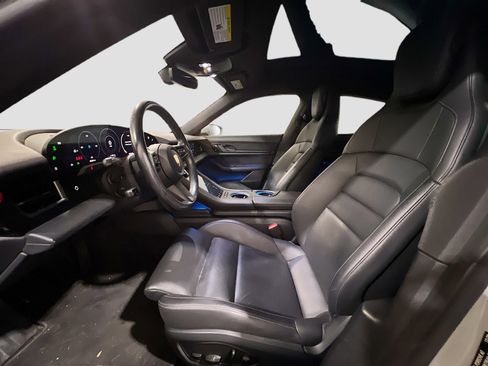 Used 2021 Porsche Taycan 4S w/ Premium Package image 16