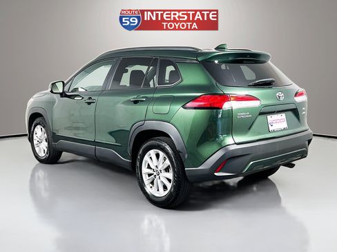 Used 2023 Toyota Corolla Cross LE w/ Moonroof Package AWD/4WD image 5