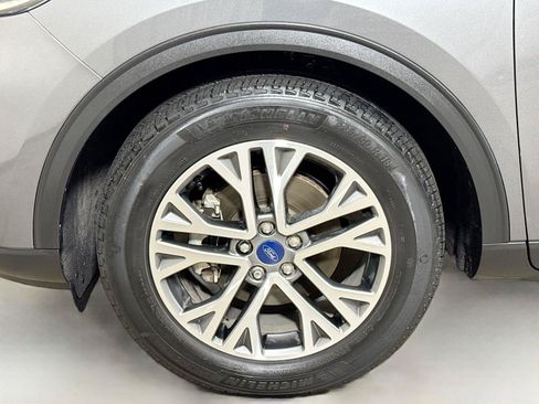 Used 2022 Ford Escape SEL w/ Technology Package AWD/4WD image 29
