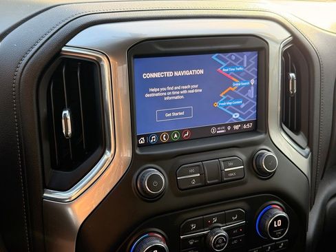 Used 2022 Chevrolet Silverado 1500 LTZ AWD/4WD image 36