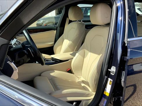 Used 2018 BMW 530i image 7